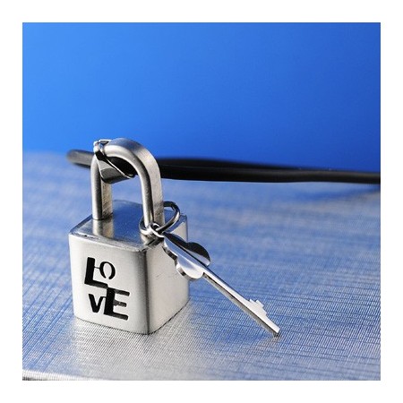 Fashion LOVE Titanium Lock Necklace Pendant