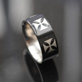 Men's titanium ring
