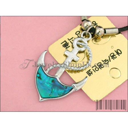 Elegant Shell Alloy Pendant