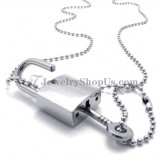 Fashion Alloy Lock and Key Pendants