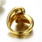 The Queen of Quality Exaggerate Titanium Ring 