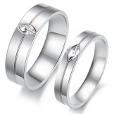 High Quality Titanium Ring For Lovers With Rhinestone
