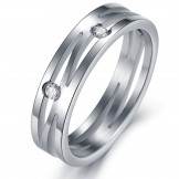 Stable Quality Labyrinth Titanium Ring For Lovers With Rhinestone