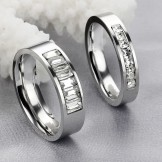 Wide Varieties Titanium Ring For Lovers With Rhinestone