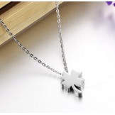The Queen of Quality Female Clover Shape Titanium Necklace 