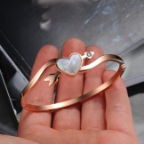 High Quality Female Sweetheart Titanium Bangle