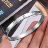 High Quality Female Titanium Bangle With Diamond