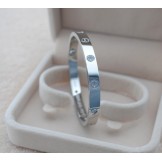 Excellent Quality Female Classic Titanium Bangle 