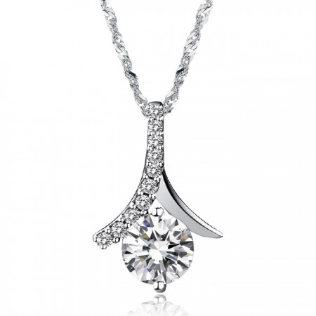 Excellent Quality Female Platinum Plating Titanium Necklace With Diamond