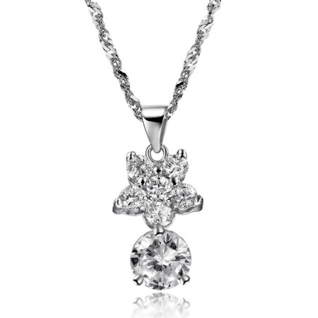 The Queen of Quality Female Star Platinum Plating Titanium Necklace With Rhinestone