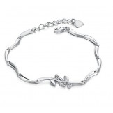 World-wide Renown Female Platinum Plating Titanium Bracelet With Diamond